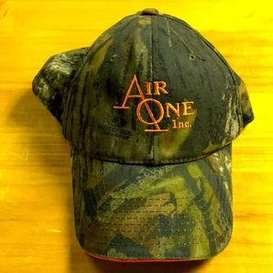 MOSSY OAK CAMOUFLAGE HAT with orange trim
AIR ONE
